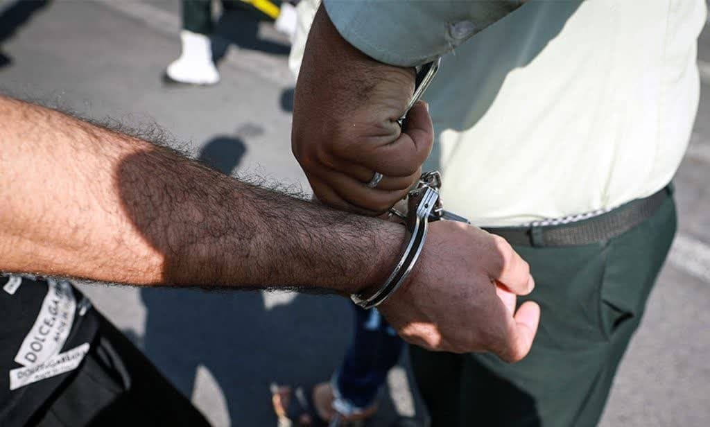 سارق کابل‌های برق در میبد دستگیر شد