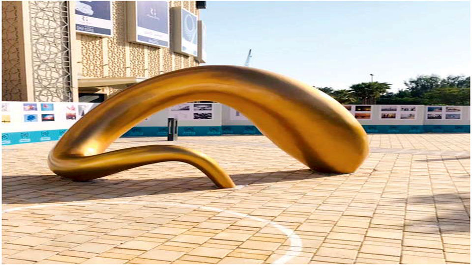 موجودیت  زن  در  برخورد  شخصی