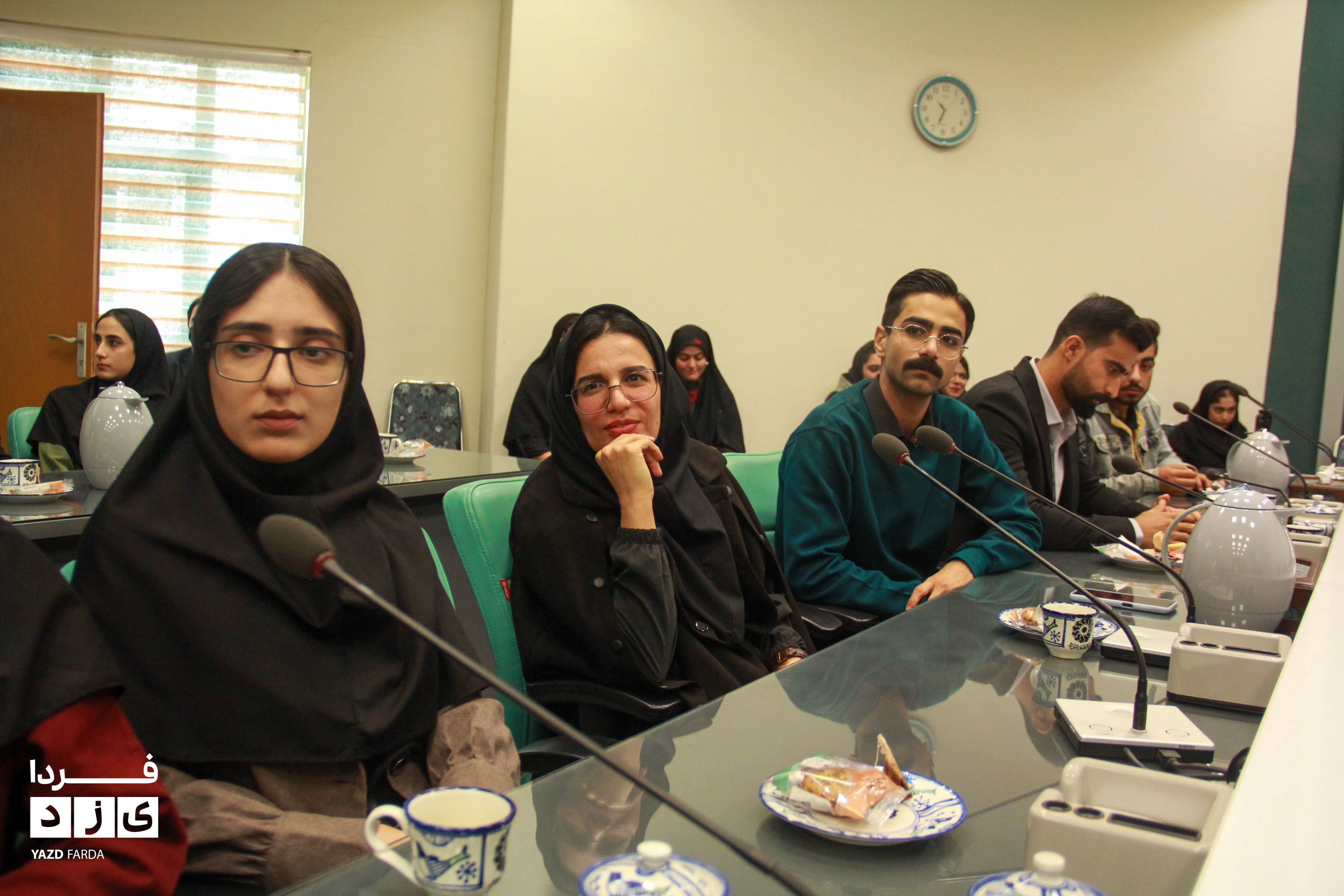 نشست نقد کتاب «دیدار به قیامت» در یزد برگزار شد