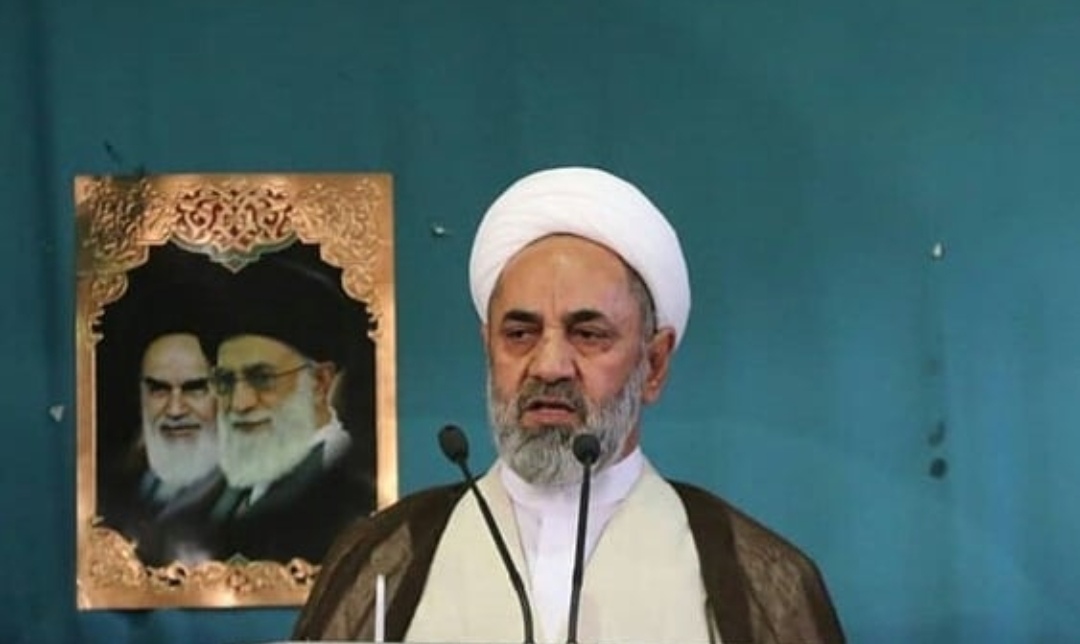 عزاداری ها با درس آموزی از نهضت امام حسین(ع) برگزار شود