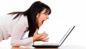 لزوم هوشیاری بانوان در استفاده از فضای مجازی 