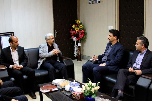 دیدار مدیر عامل ذوب وروی بافق با معاون استاندار و فرمانداره ویژه طبس مهندس طلائی مقدم در راستای تحقق اقتصاد مقاومتی