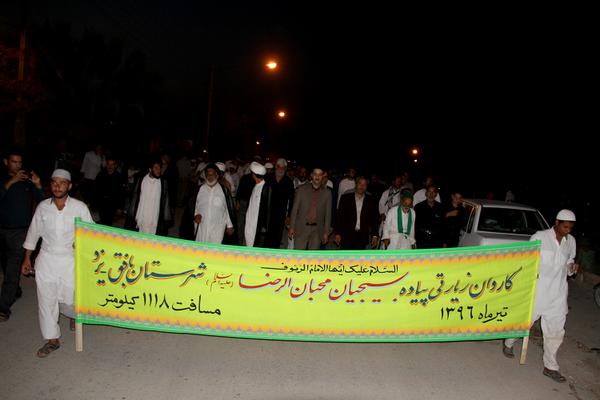 استقبال مدیران و مردم طبس از کاروان پیاده بافق یزد به مشهد الرضا 