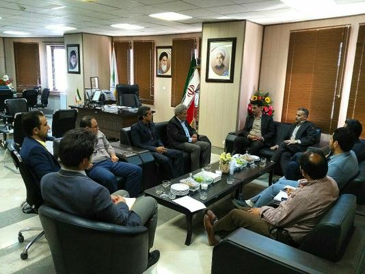 جلسه بررسی برنامه های راهبردی، عملیاتی و طرح بازآفرینی شهری شهر طبس برگزار شد.