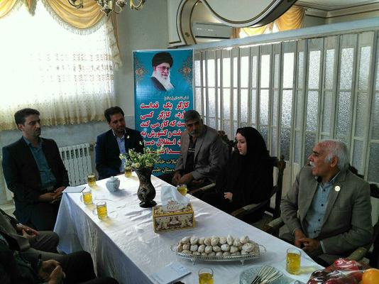 بازدید معاون استاندار وفرماندار ویژه شهرستان طبس از تشکیلات خانه کارگر