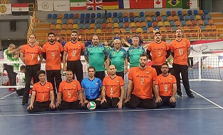 افتخار آفرینان مس شهربابک ایستاده بر سکوی قهرمانی جهان