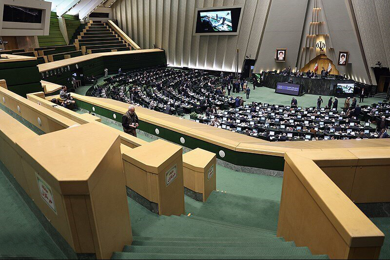 اگر دولت و مجلس نبودند، اوضاع واقعا بدتر می‌شد؟